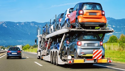 缺乏基本面支撐，長久物流三連板后連續暴跌警示炒作風險